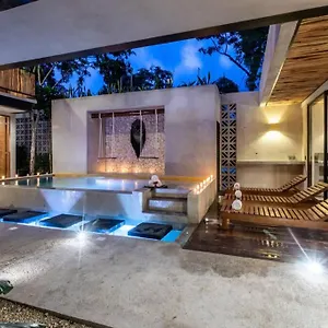 Villa Maracuyá: With 3 Jacuzzi, Private Pool, Chef&spa, Tulum