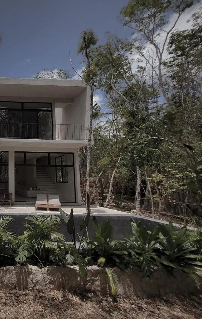 Hermosa Casa Con Piscina Privada Tulum Vila
